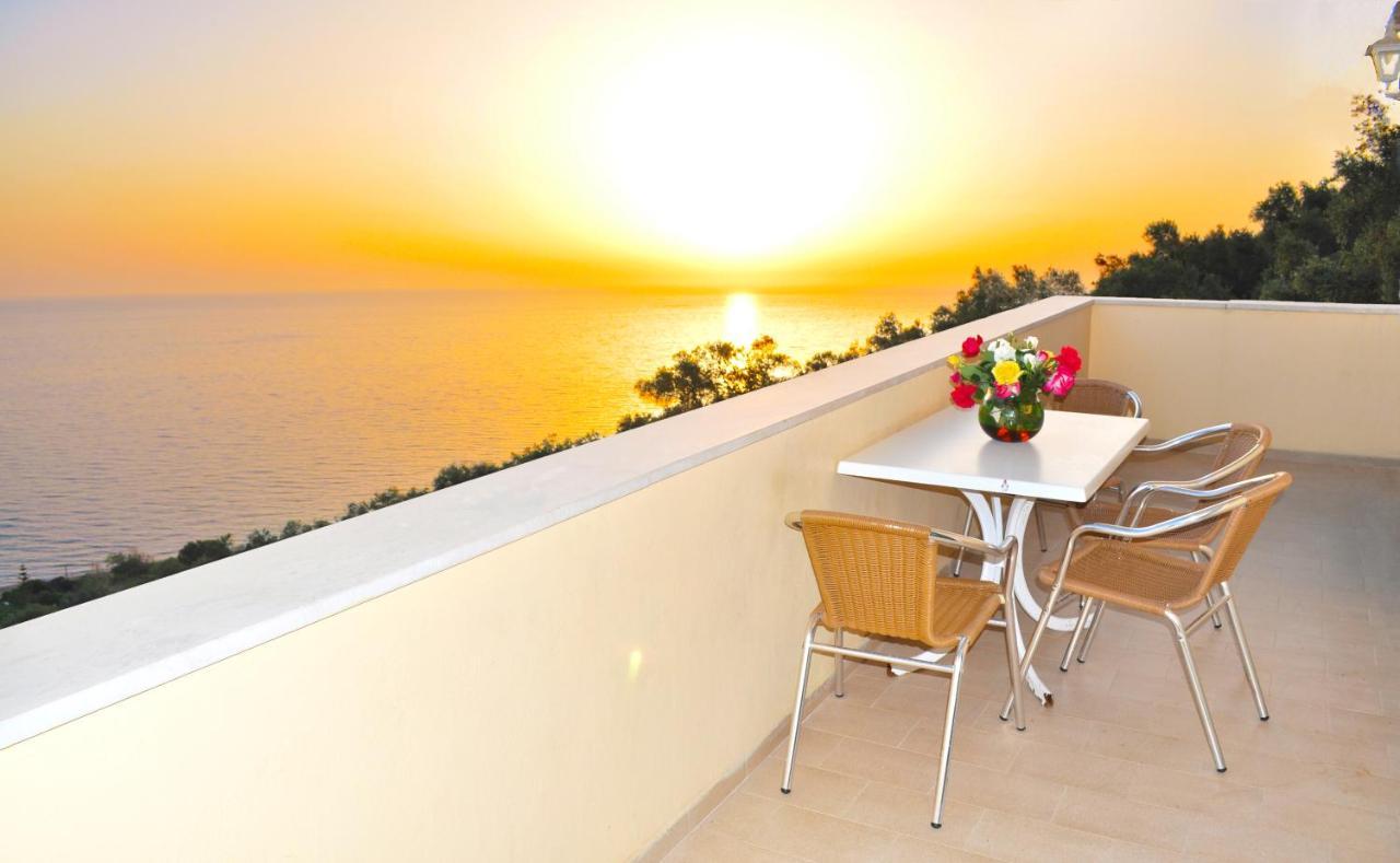 Holiday Apartments Maria With Pool And Panorama View - Agios Gordios Beach Εξωτερικό φωτογραφία